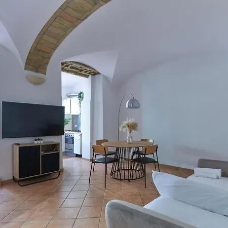 Graziosa Casa Con Giardino Vicino Termini アパート ローマ
