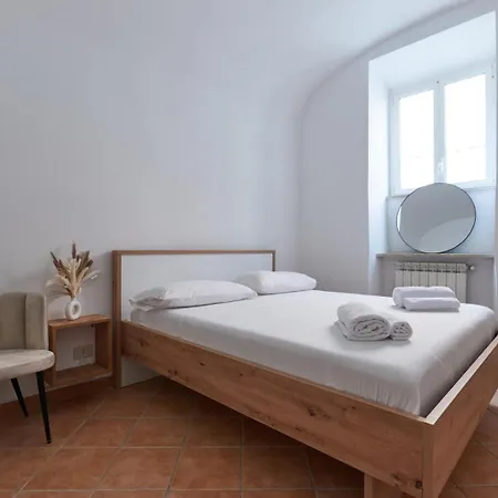 Graziosa Casa Con Giardino Vicino Termini Rom